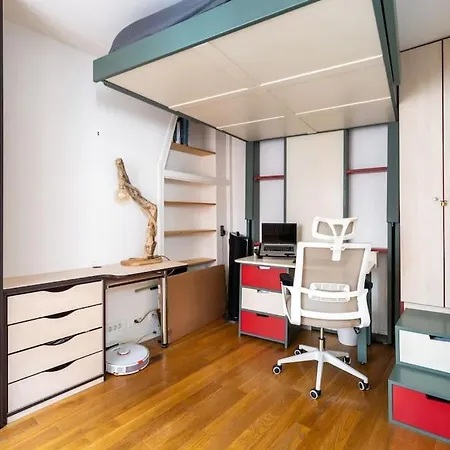 Beautiful In Trendy 11th *