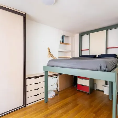 Beautiful In Trendy 11th Appartement